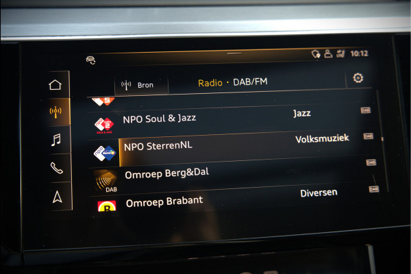 Audi e-tron e-tron 55 quattro advanced Pro Line S 95 kWh S-Line | Panoramadak | Bang & Olufsen | Stoelverwarming | Head-Up Display | 360 Camera | Matrix LED | Luchtvering | Memory Seat | Keyless | Elektrisch Verstelbare Stoelen | B&O
