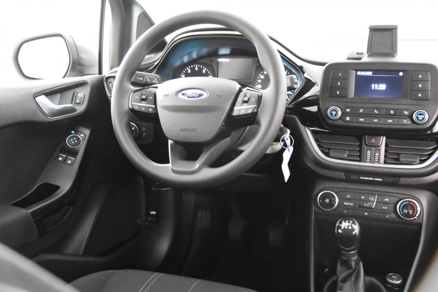 Ford Fiesta 1.1 Trend *Airco*Stoelverwarming*Cruise control*
