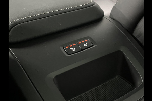 Volvo XC60 2.0 T6 Plug-in hybrid AWD Plus Dark Adapt. Cruise | Open dak | 360 camera | Harman Kardon | Stuur-/stoelverwarming | Memory