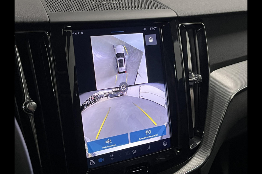 Volvo XC60 2.0 T6 Plug-in hybrid AWD Plus Dark Adapt. Cruise | Open dak | 360 camera | Harman Kardon | Stuur-/stoelverwarming | Memory