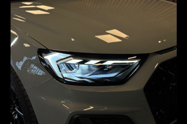 Audi A1 Sportback 25 TFSI S-line / Camera / Carplay / Keyless / Cruise / Stoelverwarming / DAB