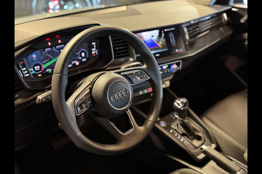 Audi A1 Sportback 25 TFSI S-line / Camera / Carplay / Keyless / Cruise / Stoelverwarming / DAB