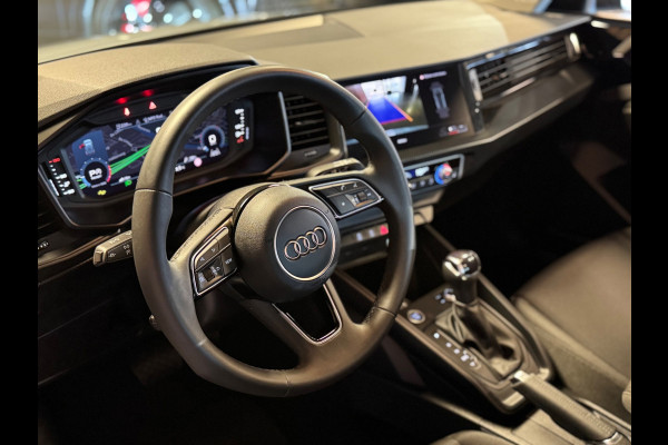 Audi A1 Sportback 25 TFSI S-line / Camera / Carplay / Keyless / Cruise / Stoelverwarming / DAB