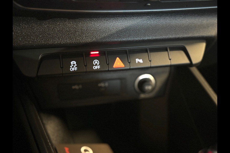 Audi A1 Sportback 25 TFSI S-line / Camera / Carplay / Keyless / Cruise / Stoelverwarming / DAB