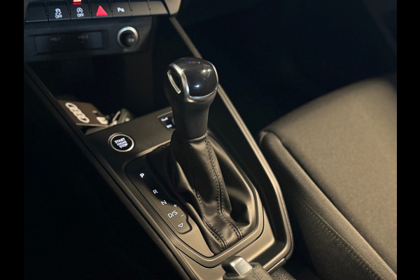 Audi A1 Sportback 25 TFSI S-line / Camera / Carplay / Keyless / Cruise / Stoelverwarming / DAB