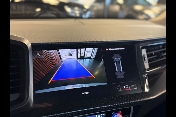 Audi A1 Sportback 25 TFSI S-line / Camera / Carplay / Keyless / Cruise / Stoelverwarming / DAB