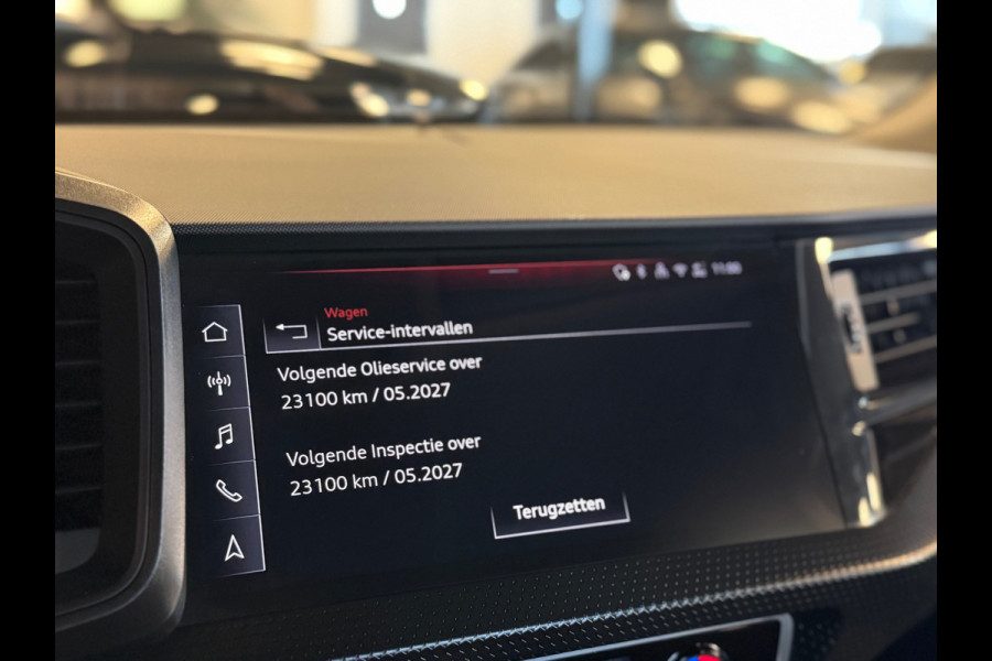 Audi A1 Sportback 25 TFSI S-line / Camera / Carplay / Keyless / Cruise / Stoelverwarming / DAB