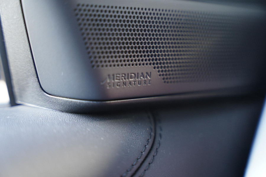 Land Rover Range Rover P 615 SV / Two-Tone Interieur / NL-Auto / BTW