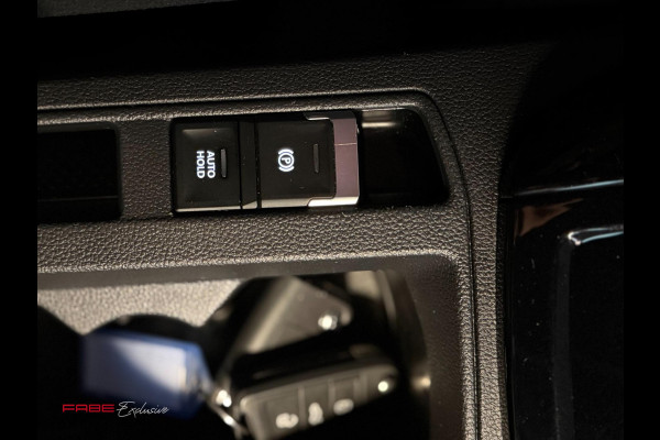 Volkswagen T-Roc 1.5 TSI Style/3xR-Line/Pano/Camera/Trekhaak/IQ-Light