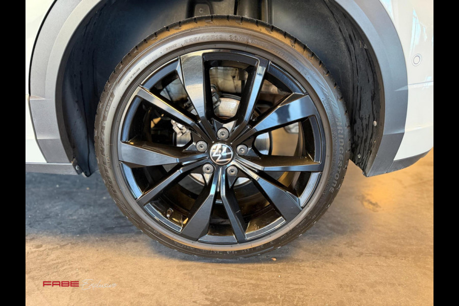 Volkswagen T-Roc 1.5 TSI Style/3xR-Line/Pano/Camera/Trekhaak/IQ-Light