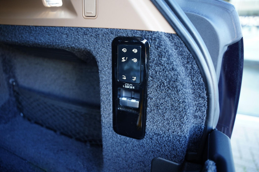 Land Rover Range Rover P 510 E SV Bi-Color Leder