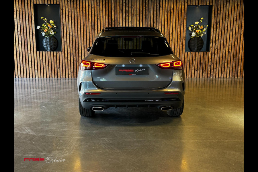 Mercedes-Benz GLA 250 AMG Line/Pano/Sfeerverlichting/Burmester/Camera