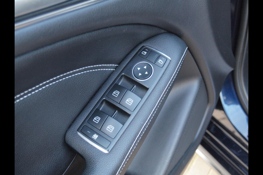 Mercedes-Benz B-Klasse 180 Ambition LED | Automaat | Sports Tourer | Night-pakket | Zwarte hemel bekleding