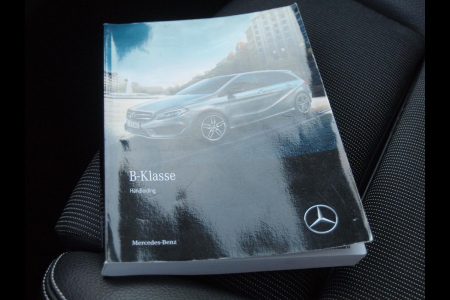 Mercedes-Benz B-Klasse 180 Ambition LED | Automaat | Sports Tourer | Night-pakket | Zwarte hemel bekleding