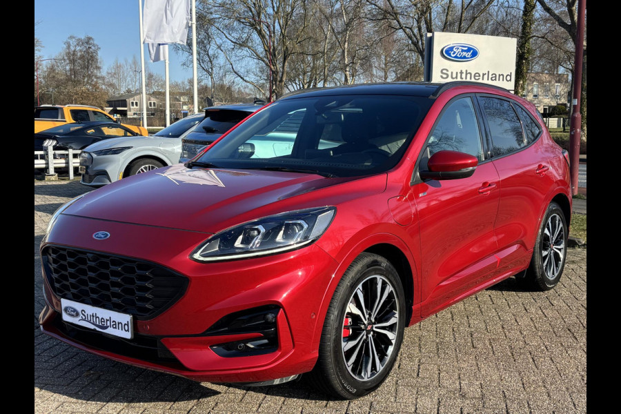 Ford Kuga 2.5 PHEV ST-Line X 225pk | Panoramadak | Winter Pack | Adaptive cruise control | Dodehoeksensoren | 19 inch | Rode remklauwen