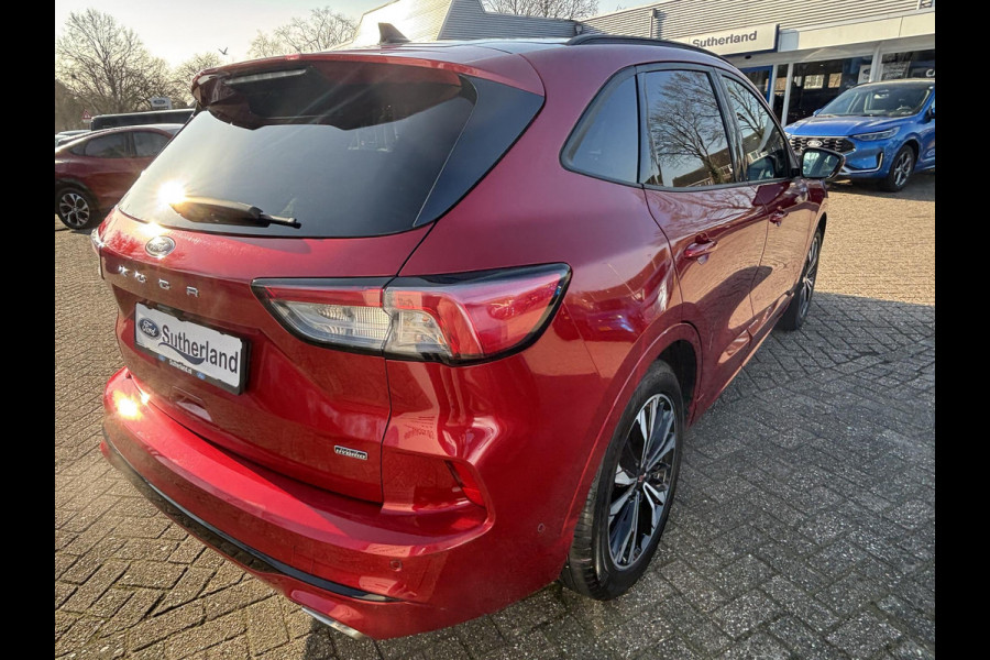 Ford Kuga 2.5 PHEV ST-Line X 225pk | Panoramadak | Winter Pack | Adaptive cruise control | Dodehoeksensoren | 19 inch | Rode remklauwen