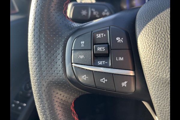 Ford Kuga 2.5 PHEV ST-Line X 225pk | Panoramadak | Winter Pack | Adaptive cruise control | Dodehoeksensoren | 19 inch | Rode remklauwen