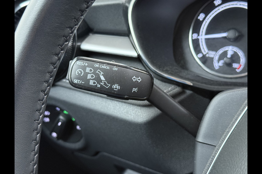 Škoda Fabia 1.0i 96PK Navi Camera Pdc Apple Carplay Android Keyless Stoelverwarming Cruise Control ECC Lmv Isofix Privacyglas Led Smartlink Bluetooth Licht-/regensensor Mooie en complete Skoda Fabia 380 Liter kofferruimte