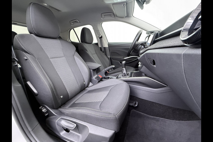 Škoda Fabia 1.0i 96PK Navi Camera Pdc Apple Carplay Android Keyless Stoelverwarming Cruise Control ECC Lmv Isofix Privacyglas Led Smartlink Bluetooth Licht-/regensensor Mooie en complete Skoda Fabia 380 Liter kofferruimte