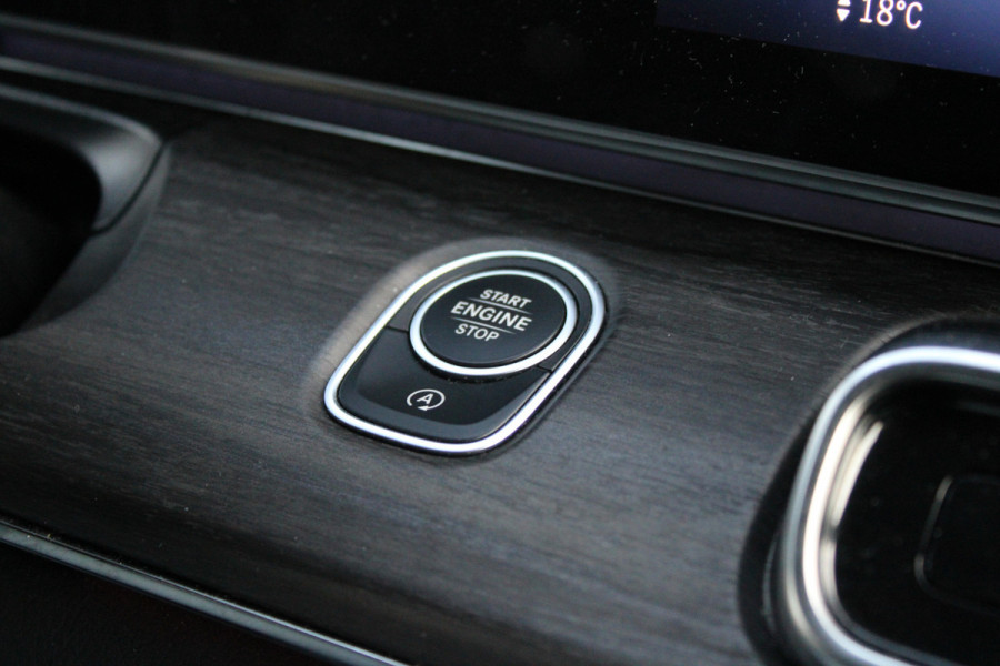 Mercedes-Benz V-Klasse 300d L3 Avantgarde 4Matic 239pk DC - 2x Schuif - Leder - Stoel/Stuurverwarming - LED - ACC - Blindspot - Rijklaar