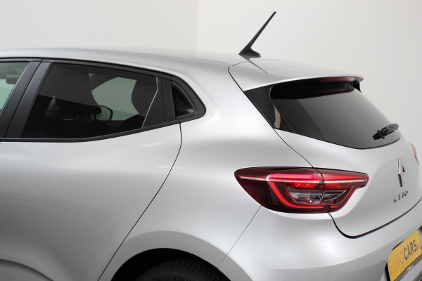 Renault Clio 1.0 TCe 100pk Experience | Navigatie | Climate control | Led | Parkeer sensoren | DAB | Cruise Control