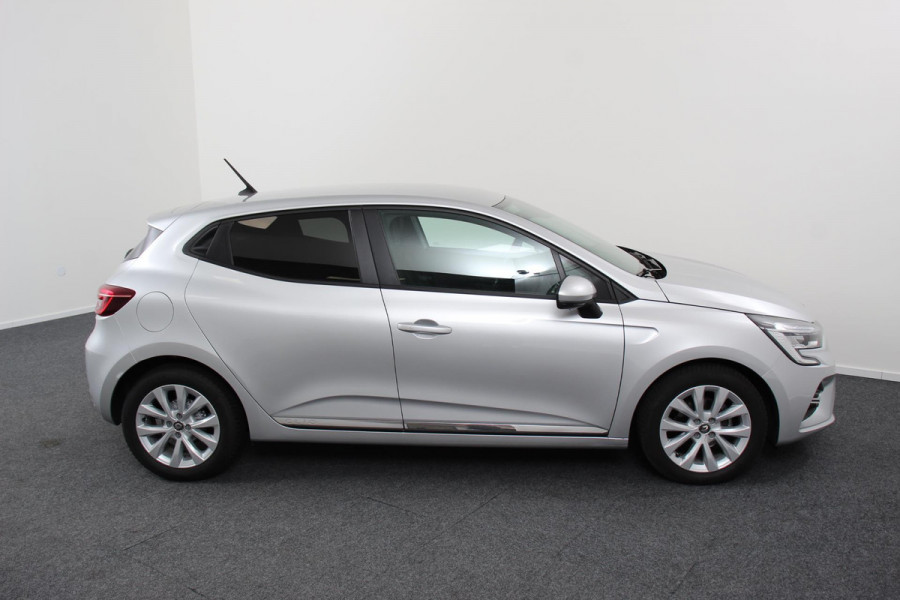 Renault Clio 1.0 TCe 100pk Experience | Navigatie | Climate control | Led | Parkeer sensoren | DAB | Cruise Control