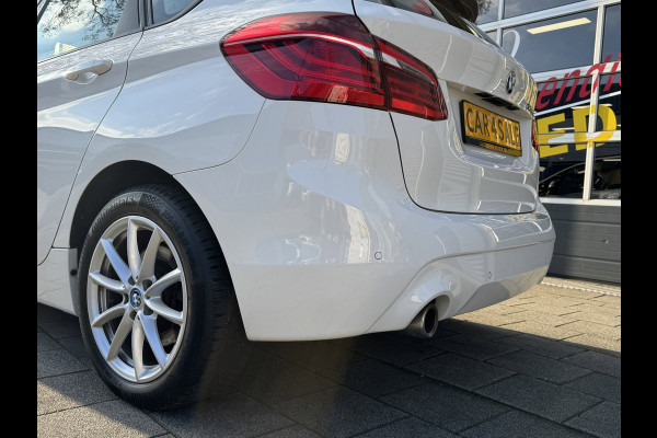 BMW 2 Serie Active Tourer 225xe iPerformance eDrive Edition - AUTOMAAT I Navigatie I Airco I PDC I Sport velgen I Dealer onderh.