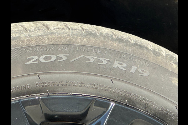 Citroën C5 Aircross 1.2 PureTech Shine Pack - AUTOMAAT I Panorama dak I Navigatie / Apple CarPlay I Airco I Sport velgen I PDC I