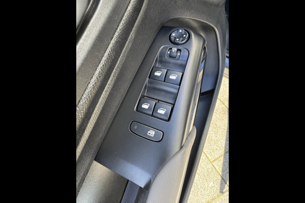 Citroën C5 Aircross 1.2 PureTech Shine Pack - AUTOMAAT I Panorama dak I Navigatie / Apple CarPlay I Airco I Sport velgen I PDC I