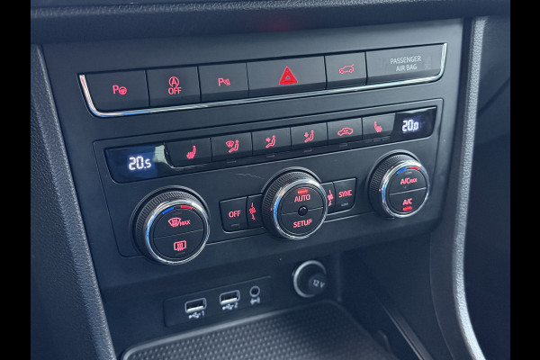 Seat Ateca 1.5T 150PK AUT-7 Navi Ecc Trekhaak LED Apple Carplay/Android Auto Cruise Control Pdc Stoelverwarming tyle Business Intense Elek.Achterklep Lmv 17" Led Regen-/Lichtsensor Full Link DAB+ Bluetooth DSG 1.600KG Trekgewicht