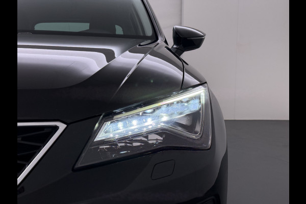 Seat Ateca 1.5T 150PK AUT-7 Navi Ecc Trekhaak LED Apple Carplay/Android Auto Cruise Control Pdc Stoelverwarming tyle Business Intense Elek.Achterklep Lmv 17" Led Regen-/Lichtsensor Full Link DAB+ Bluetooth DSG 1.600KG Trekgewicht