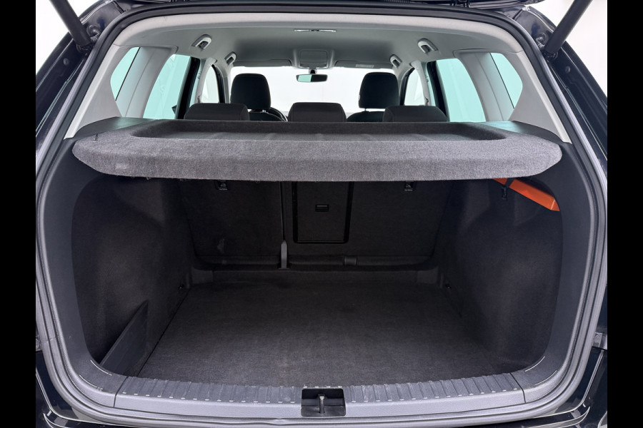 Seat Ateca 1.5T 150PK AUT-7 Navi Ecc Trekhaak LED Apple Carplay/Android Auto Cruise Control Pdc Stoelverwarming tyle Business Intense Elek.Achterklep Lmv 17" Led Regen-/Lichtsensor Full Link DAB+ Bluetooth DSG 1.600KG Trekgewicht