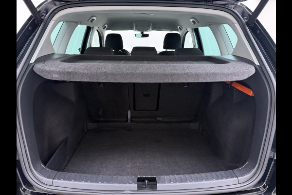 Seat Ateca 1.5T 150PK AUT-7 Navi Ecc Trekhaak LED Apple Carplay/Android Auto Cruise Control Pdc Stoelverwarming tyle Business Intense Elek.Achterklep Lmv 17" Led Regen-/Lichtsensor Full Link DAB+ Bluetooth DSG 1.600KG Trekgewicht