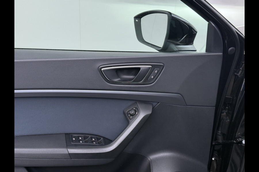 Seat Ateca 1.5T 150PK AUT-7 Navi Ecc Trekhaak LED Apple Carplay/Android Auto Cruise Control Pdc Stoelverwarming tyle Business Intense Elek.Achterklep Lmv 17" Led Regen-/Lichtsensor Full Link DAB+ Bluetooth DSG 1.600KG Trekgewicht