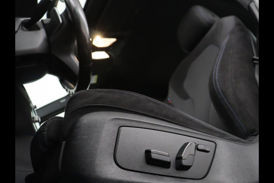 BMW 5 Serie 520i M Sport | Alcantara | Sfeerverlichting | Trekhaak | Navigatie Professional | Full LED | Sportstoelen | Parkeerhulp | Cruise control | Keyless start | Climate control | Bluetooth