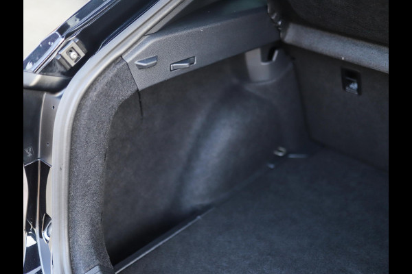 Volkswagen Taigo 1.0 TSI R-Line | Keyless | Camera | Stoelverw. | ACC