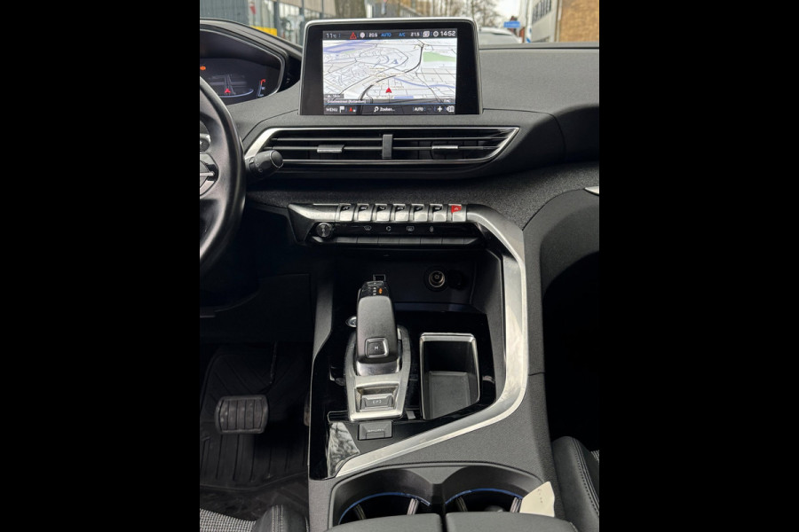 Peugeot 3008 1.2 PureTech Allure Pack AUTOMAAT - Navigatie / Apple Carplay I Airco I LED I DPC I Sport pakket I Dealer onderhouden
