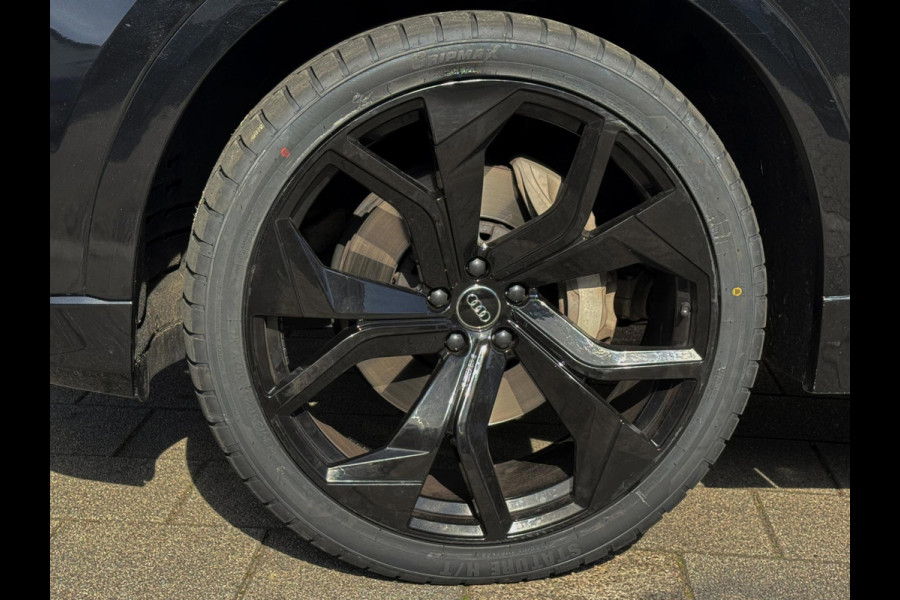 Audi Q8 3.0 -V6 24V 55 TFSi Quattro - Panorama dak I Airco I Leer I 23 inch velgen I PDC I Led i 24.000 KM