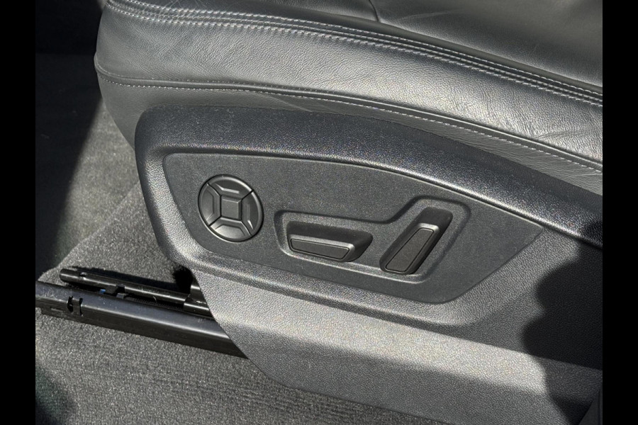 Audi Q8 3.0 -V6 24V 55 TFSi Quattro - Panorama dak I Airco I Leer I 23 inch velgen I PDC I Led i 24.000 KM