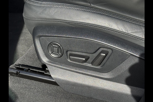 Audi Q8 3.0 -V6 24V 55 TFSi Quattro - Panorama dak I Airco I Leer I 23 inch velgen I PDC I Led i 24.000 KM