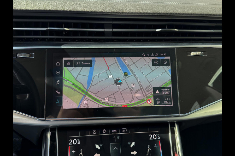 Audi Q8 3.0 -V6 24V 55 TFSi Quattro - Panorama dak I Airco I Leer I 23 inch velgen I PDC I Led i 24.000 KM