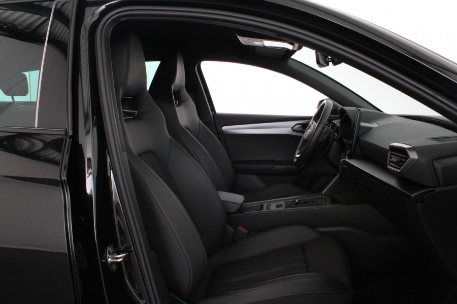 CUPRA Leon Sportstourer 1.4 e-Hybrid Business > Midnight Black/Dynamic Chassis Control/Stuurwielverwarming...