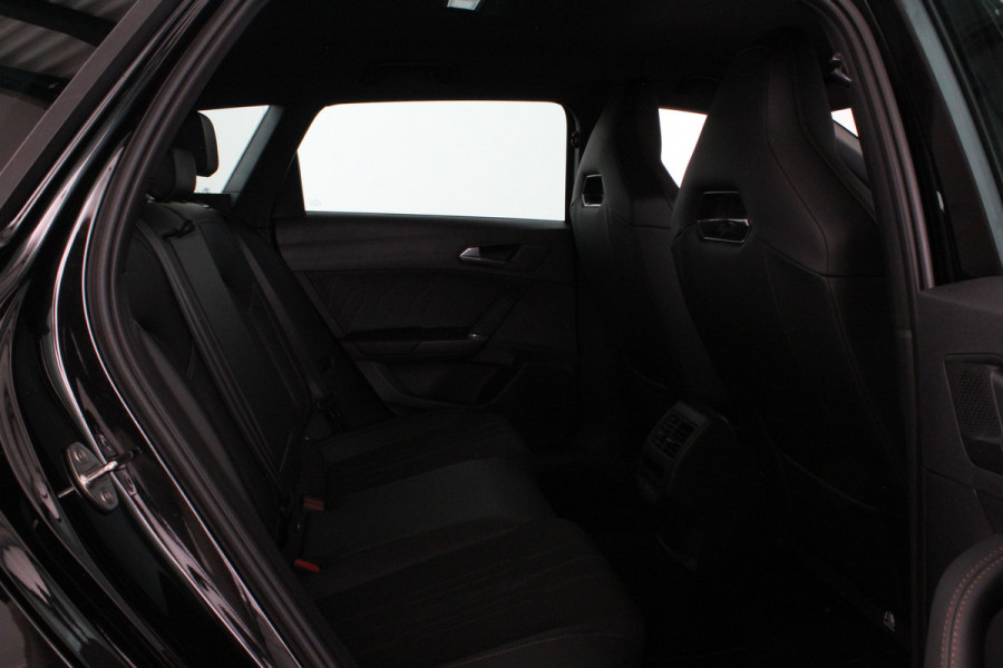 CUPRA Leon Sportstourer 1.4 e-Hybrid Business > Midnight Black/Dynamic Chassis Control/Stuurwielverwarming...