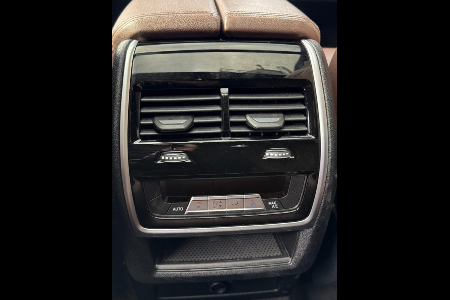 BMW X6 XDrive30d M- Sport - Panorama dak I Navigatie I Leer I Sport pakket I Head Up I Dealer onderhouden