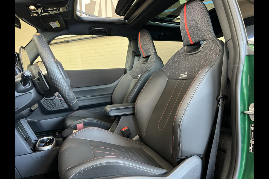 MINI Mini 2.0 JCW 232PK John Cooper Works XL Navi | H&K | HUD | Pano | Led | 360 | Keyless | Carplay | Fabrieksgarantie tot April 2028!