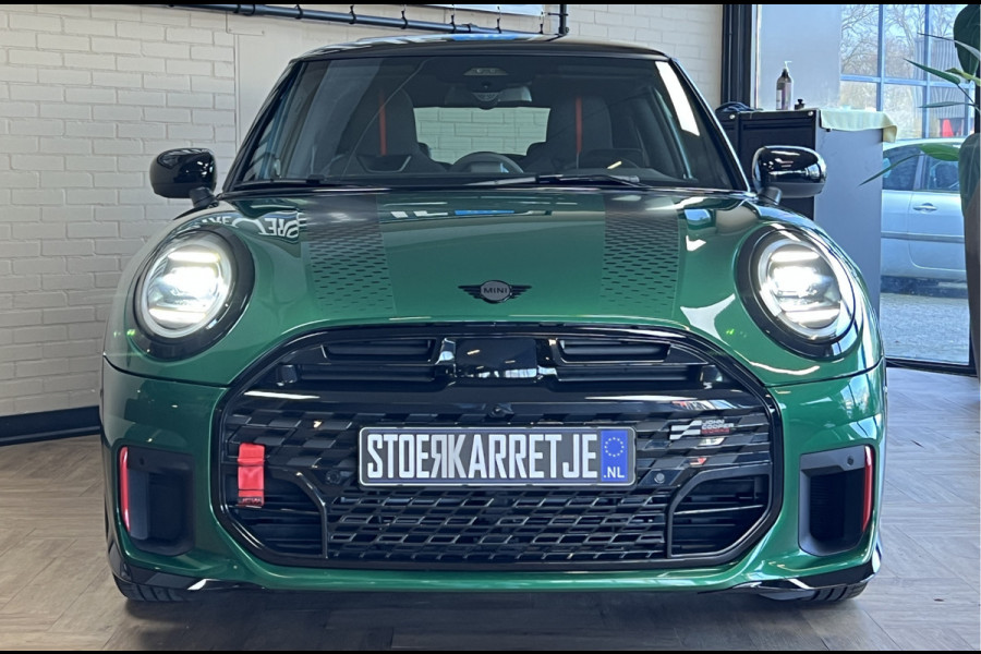 MINI Mini 2.0 JCW 232PK John Cooper Works XL Navi | H&K | HUD | Pano | Led | 360 | Keyless | Carplay | Fabrieksgarantie tot April 2028!