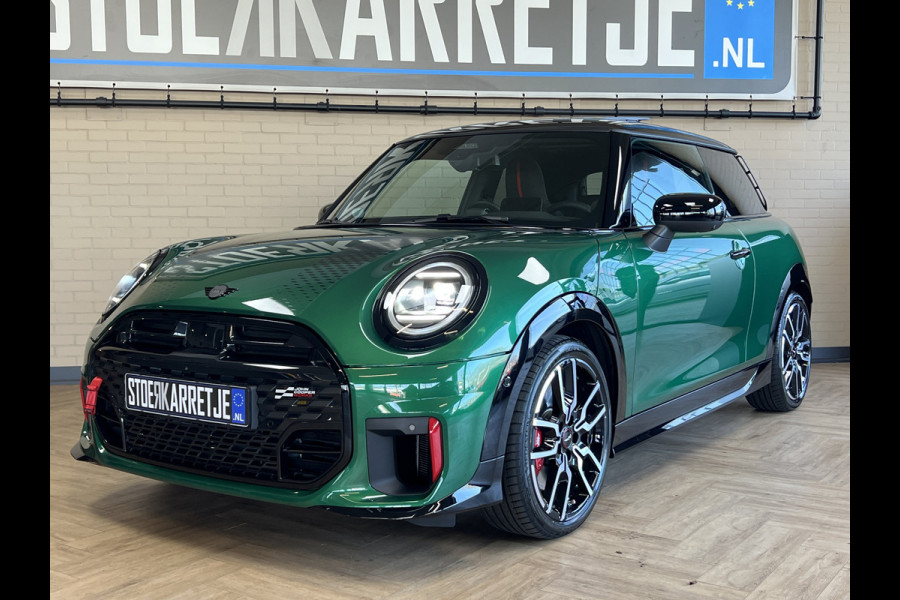 MINI Mini 2.0 JCW 232PK John Cooper Works XL Navi | H&K | HUD | Pano | Led | 360 | Keyless | Carplay | Fabrieksgarantie tot April 2028!