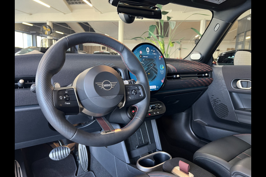 MINI Mini 2.0 JCW 232PK John Cooper Works XL Navi | H&K | HUD | Pano | Led | 360 | Keyless | Carplay | Fabrieksgarantie tot April 2028!