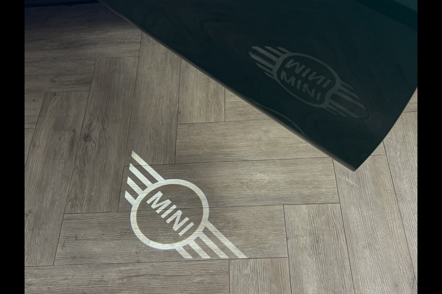 MINI Mini 2.0 JCW 232PK John Cooper Works XL Navi | H&K | HUD | Pano | Led | 360 | Keyless | Carplay | Fabrieksgarantie tot April 2028!