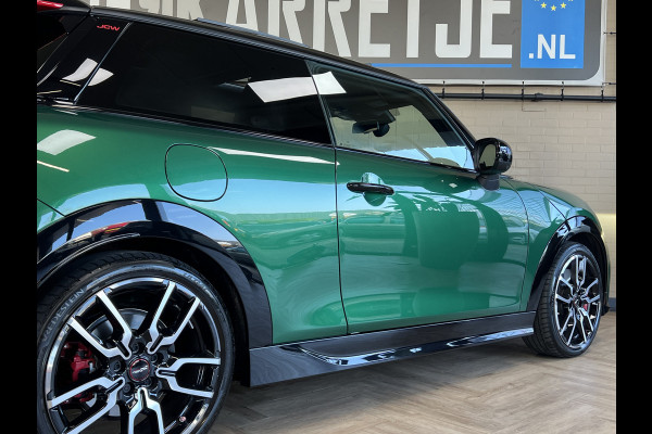 MINI Mini 2.0 JCW 232PK John Cooper Works XL Navi | H&K | HUD | Pano | Led | 360 | Keyless | Carplay | Fabrieksgarantie tot April 2028!
